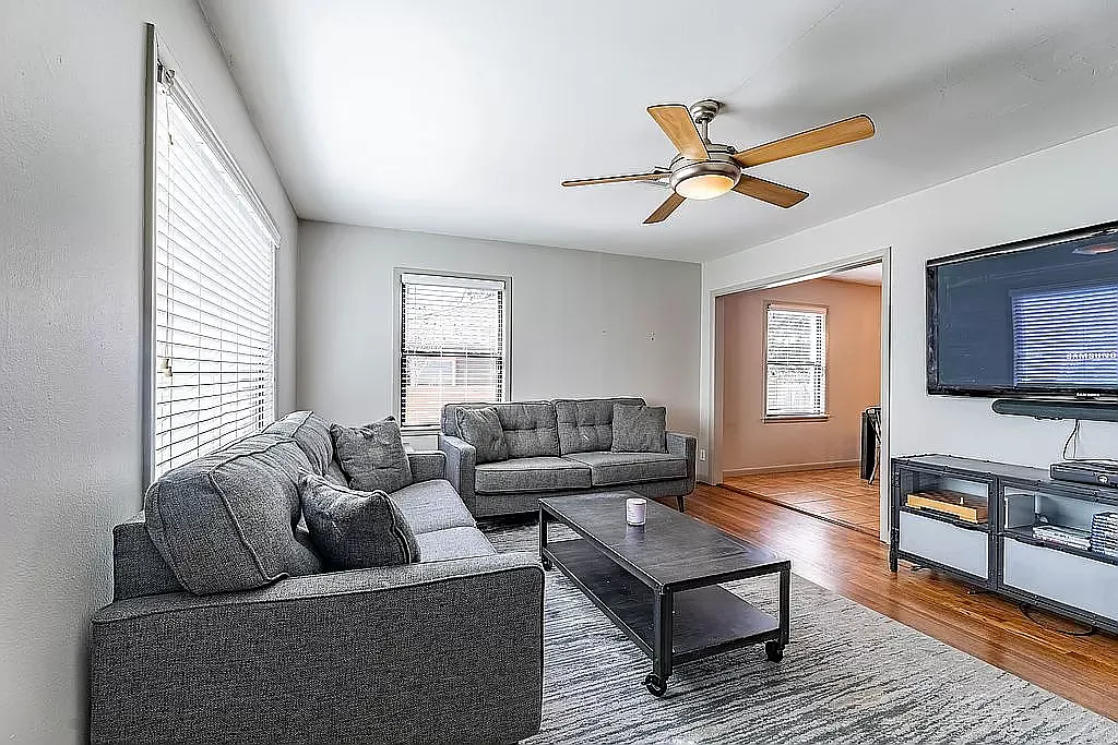 3 bed, 1507 sqft, $2,400 — Photo 3