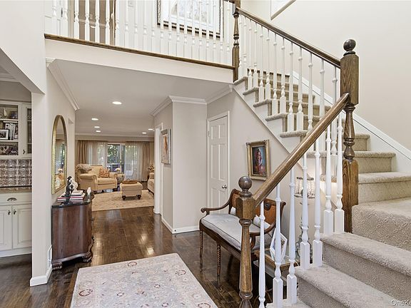 5th image of 37 Maple Court