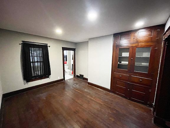 4th image of 1904 N 10th St