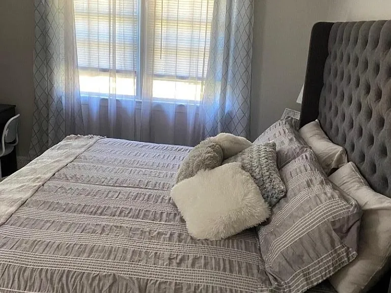 549 Broughton Ave #1 — Photo 13