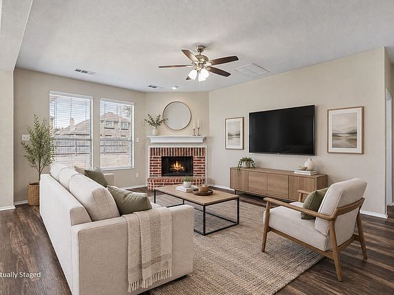 2nd image of 636 Tradewind Dr