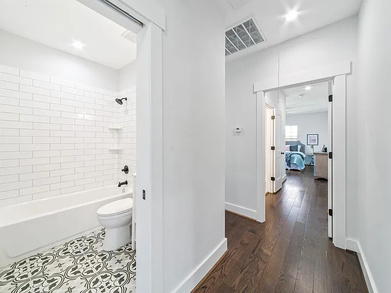 815 Wilkes St — Photo 25