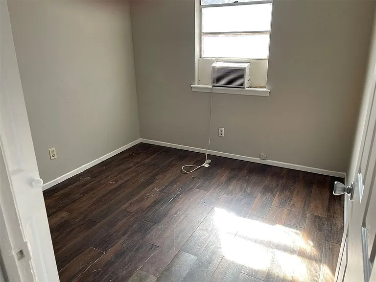 105 Effie Ln — Photo 8
