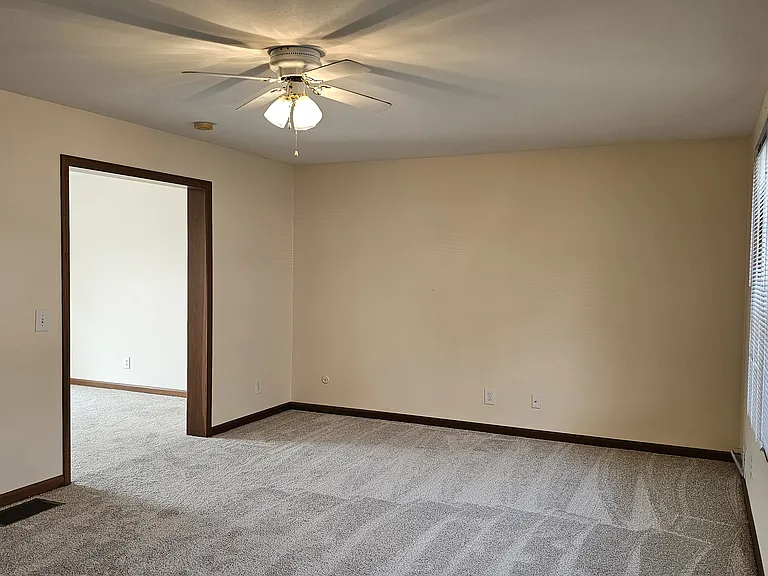 1383 Bergamont St — Photo 8