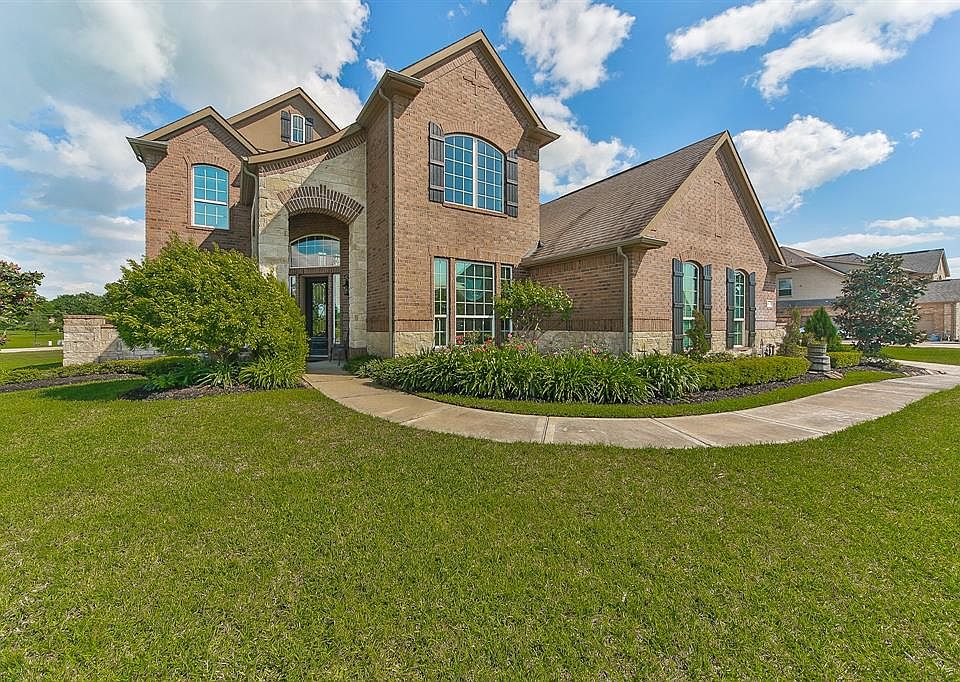 1st image of 8518 Den Oak Dr