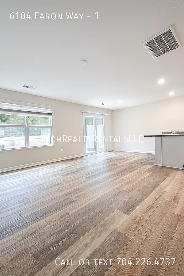 Building Photo - 6104 Faron Way #1