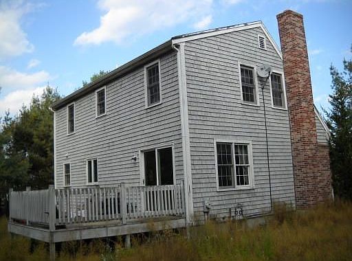 1st image of 9 Bay Farm Dr