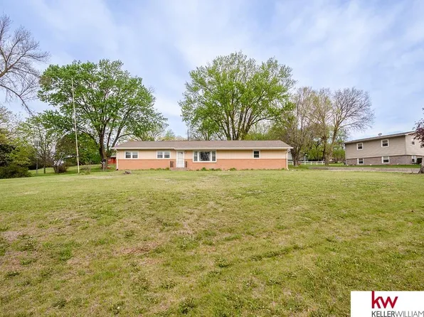 770 S Denver St, Nelson, NE 68961