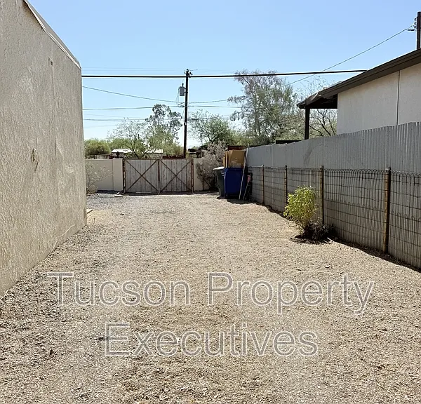 2925 N Estrella Ave #1 — Photo 19