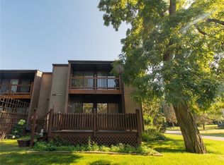 534 W Rockwell St, Fenton, MI 48430