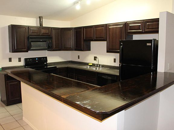 2nd image of 4304 Woodstock Dr APT B