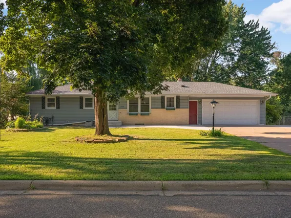 3208 Brookview Dr, Burnsville, MN 55337