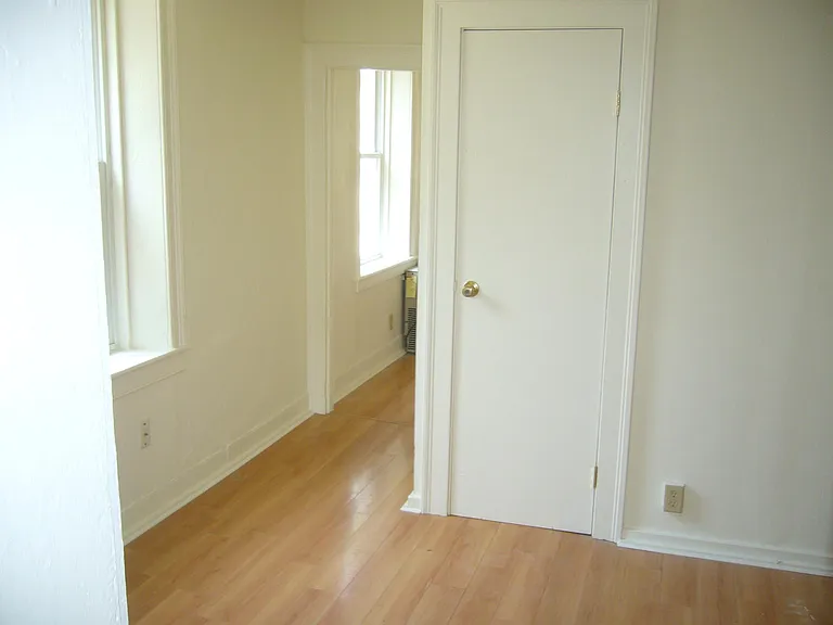 73 Monroe St #1 — Photo 8