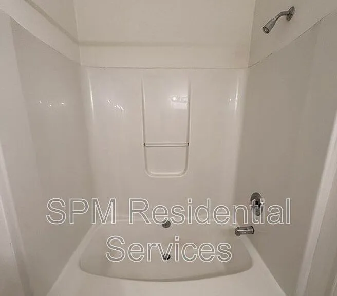 2705 Mayfair Dr #H-303 — Photo 5