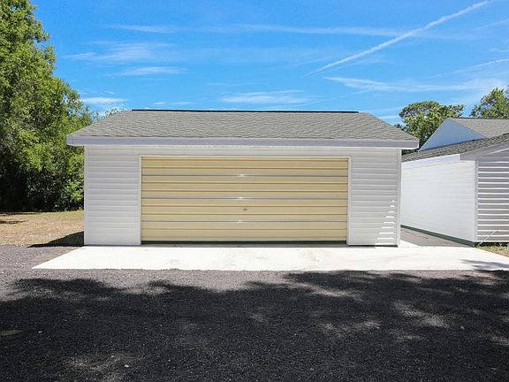 3rd image of 4706 Palmetto Dr