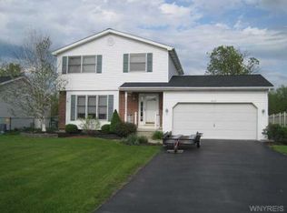 2435 Lake Mead Rd, Niagara Falls, NY 14304