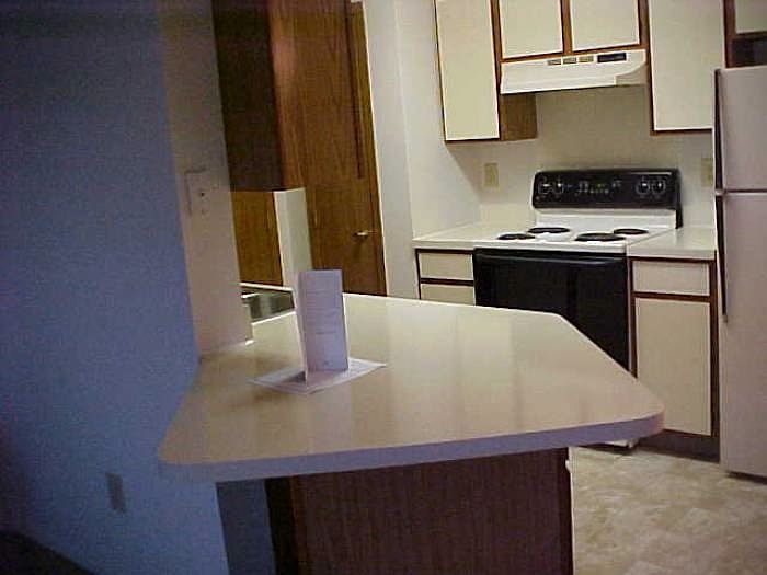 2nd image of 2002 Cannon Heights Dr APT 5