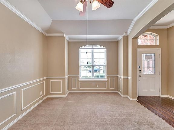 5th image of 1124 Hidden Meadow Dr