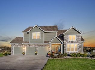 3830 Edgewater Dr, Junction City, KS 66441
