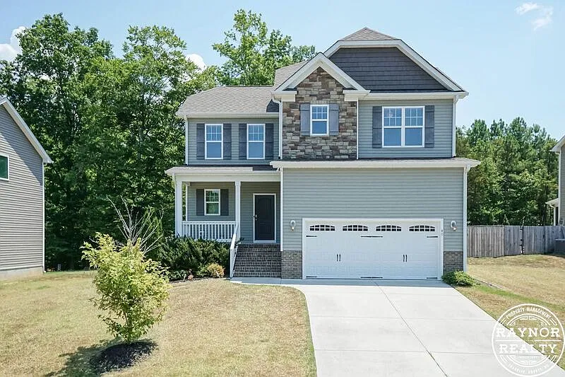 4 bed, 2.5 bath, 1976 sqft, $2,250 — Photo 3