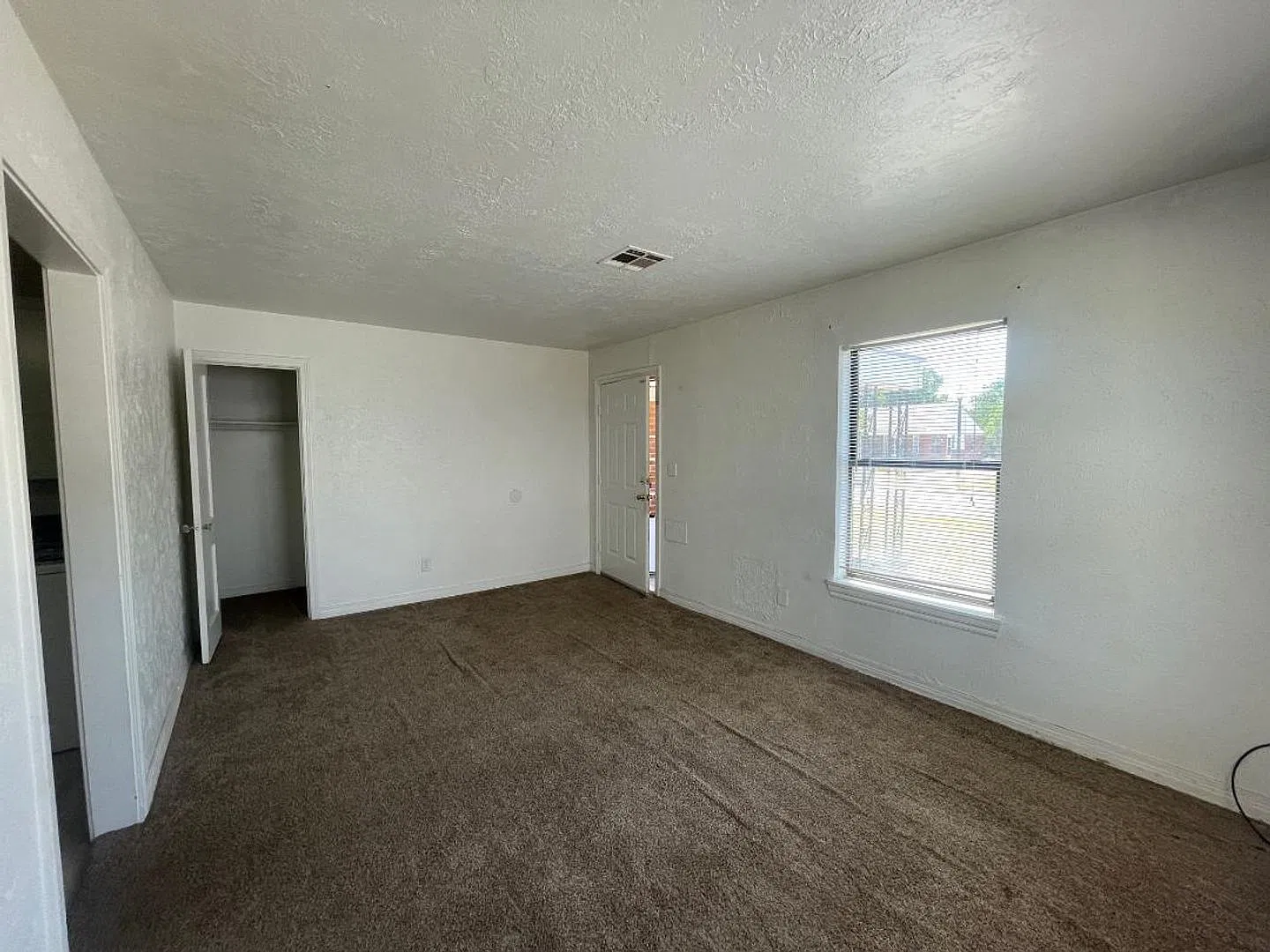 1 Bedroom 1 Bathroom Duplex For Lease 10/08/2026 — Photo 3