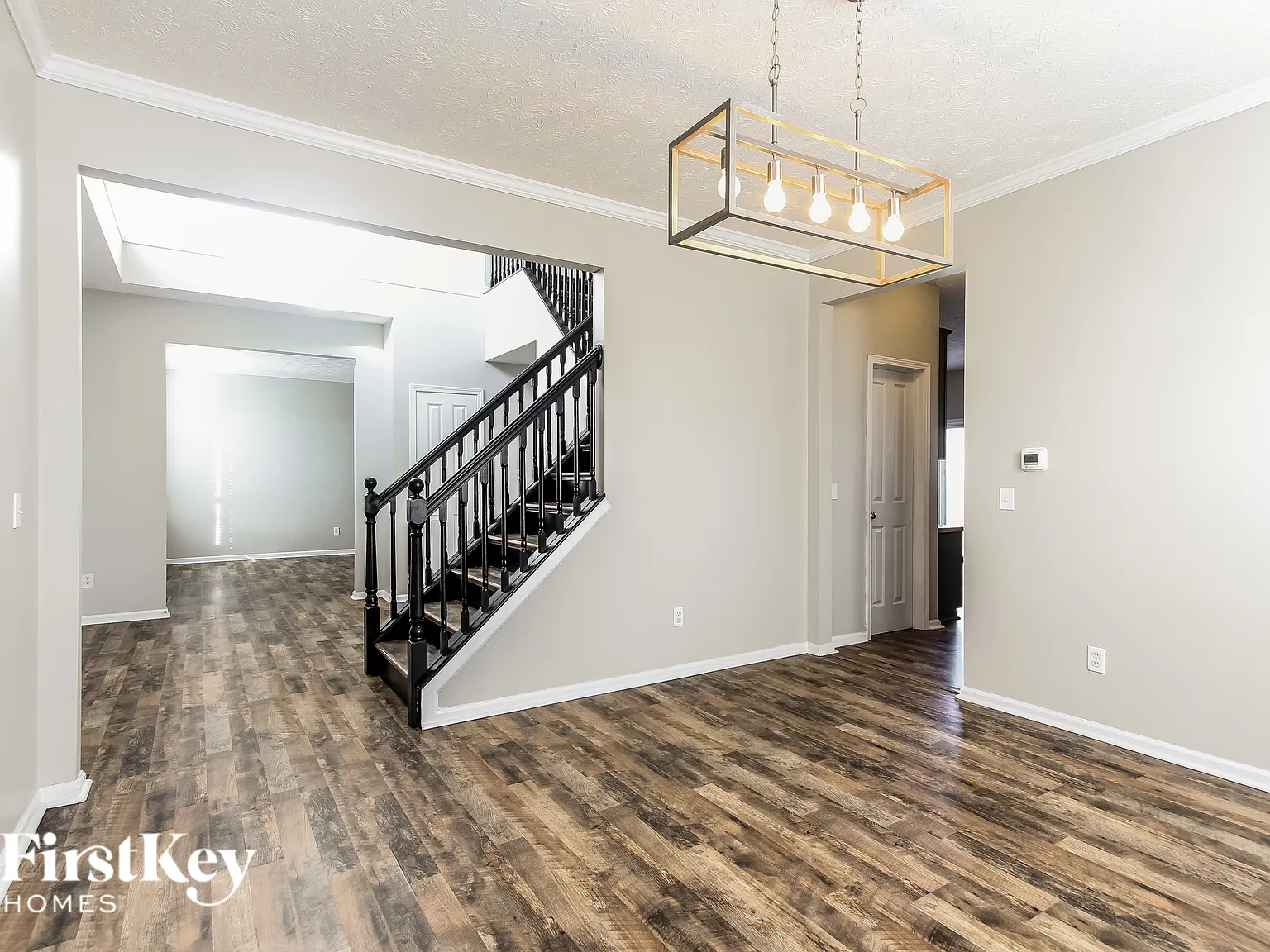 4 bed, 2.5 bath, 3046 sqft, $3,520 — Photo 3