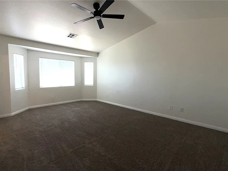 8493 Gardena Hills Ave — Photo 14