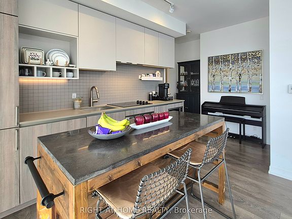 5th image of 950 Portage Pkwy #3509
