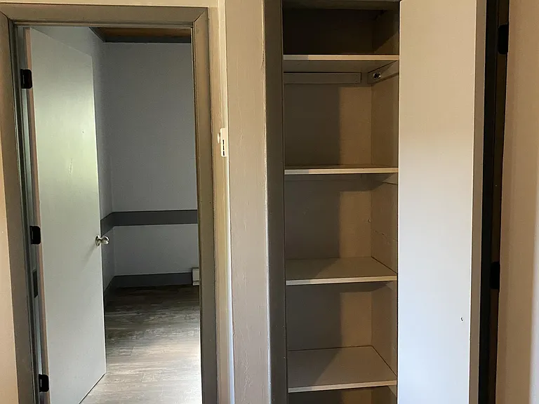 95 Hall Ave — Photo 8