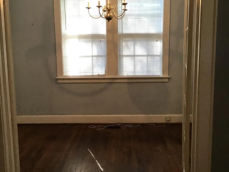 806 Heidt St — Photo 7