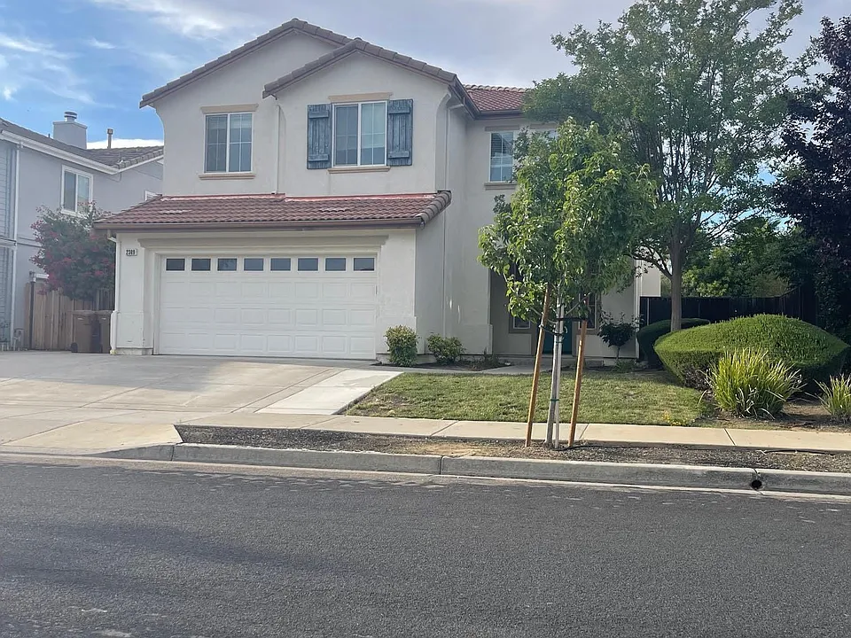 2309 Saint Augustine Dr