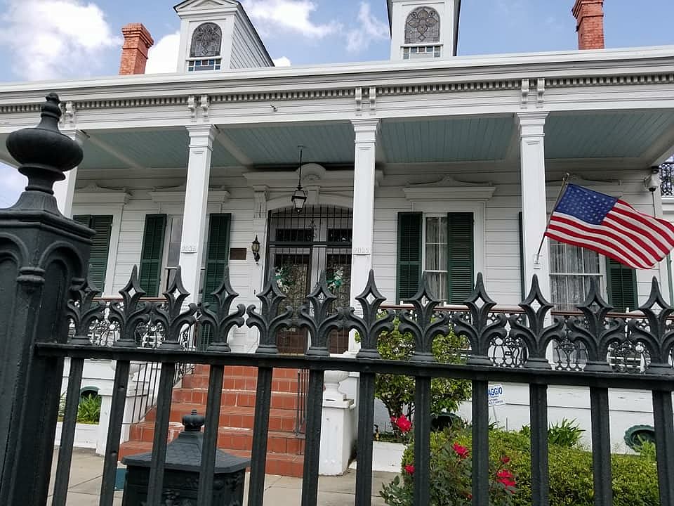 1st image of 2035 Esplanade Ave