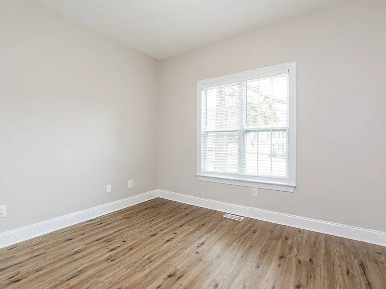 253 Keller Dr — Photo 14