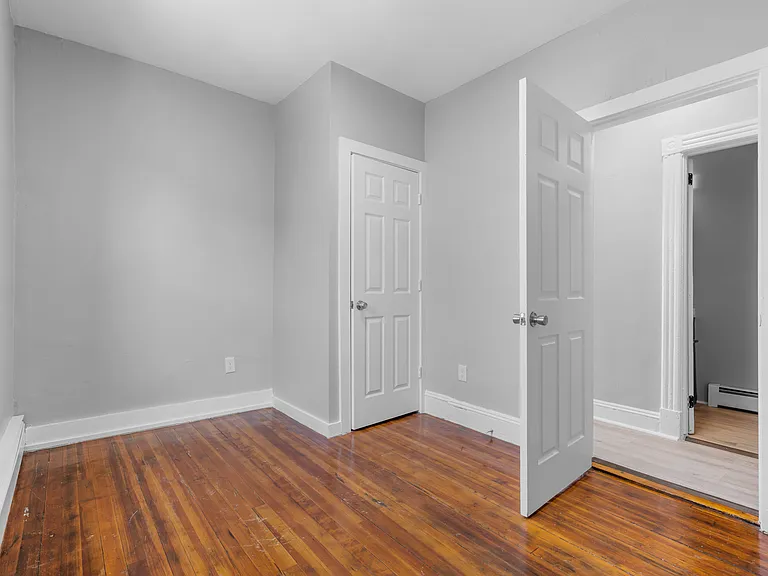 202 Mather St #3-W — Photo 9