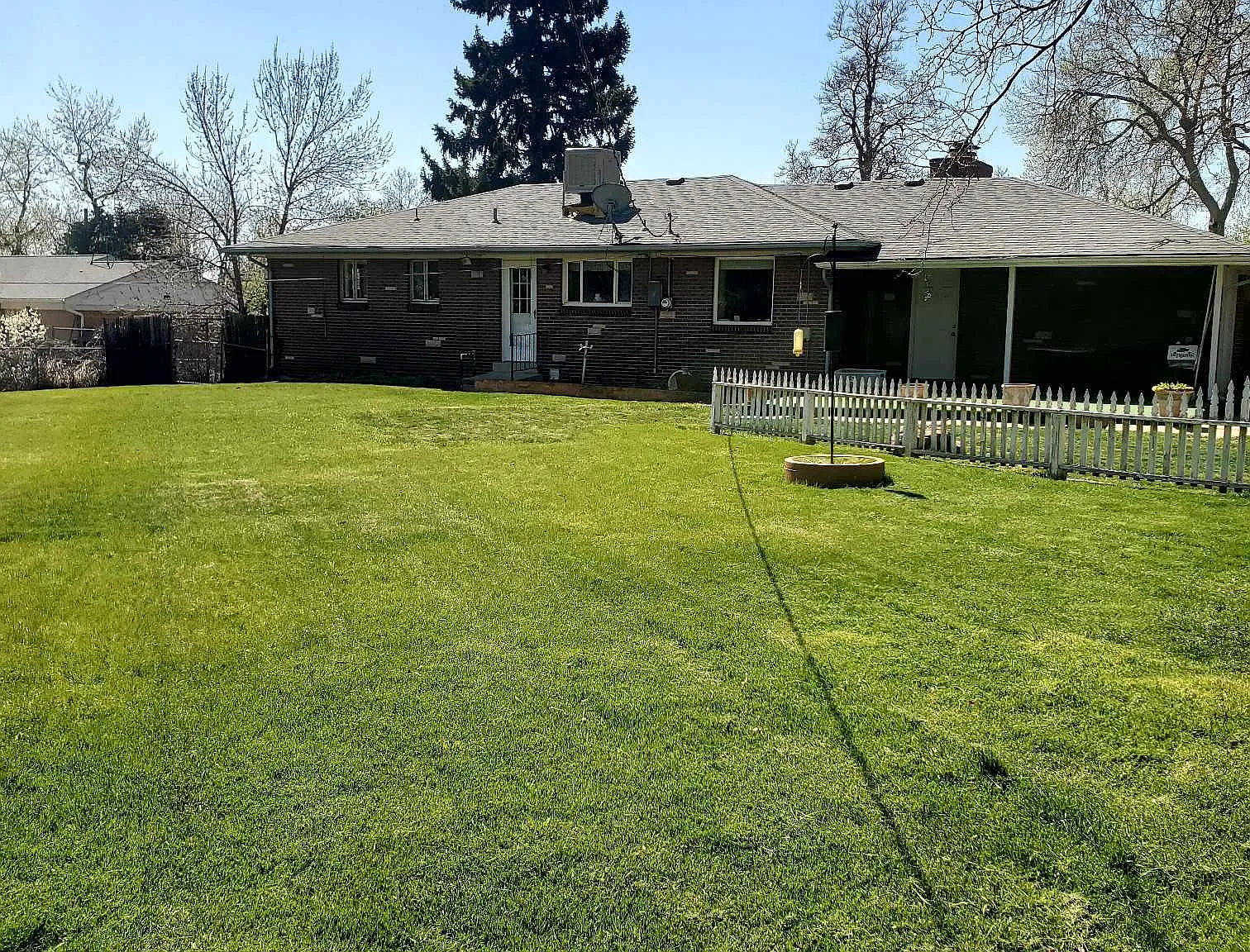 5 bed, 2879 sqft, $600 — Photo 4