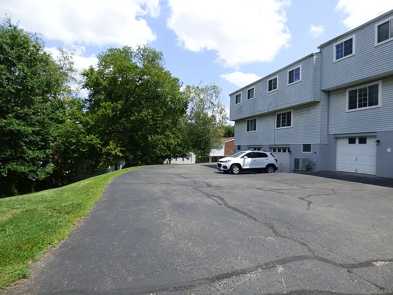 210 Spring St — Photo 22