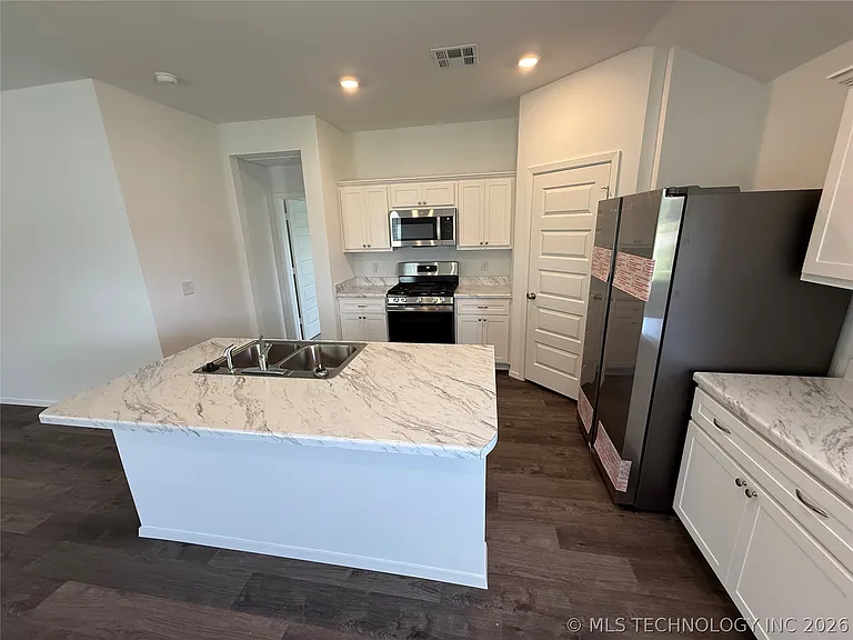 11822 S 279th East Ave — Photo 8