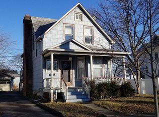 1305 13th St, Highland, IL 62249