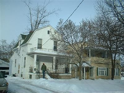 1st image of 1658 Roosevelt Ave