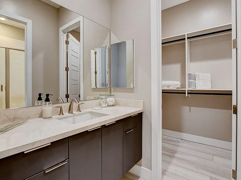 5289 Feathertop Dr — Photo 34