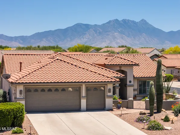 976 N Night Heron Dr, Green Valley, AZ 85614