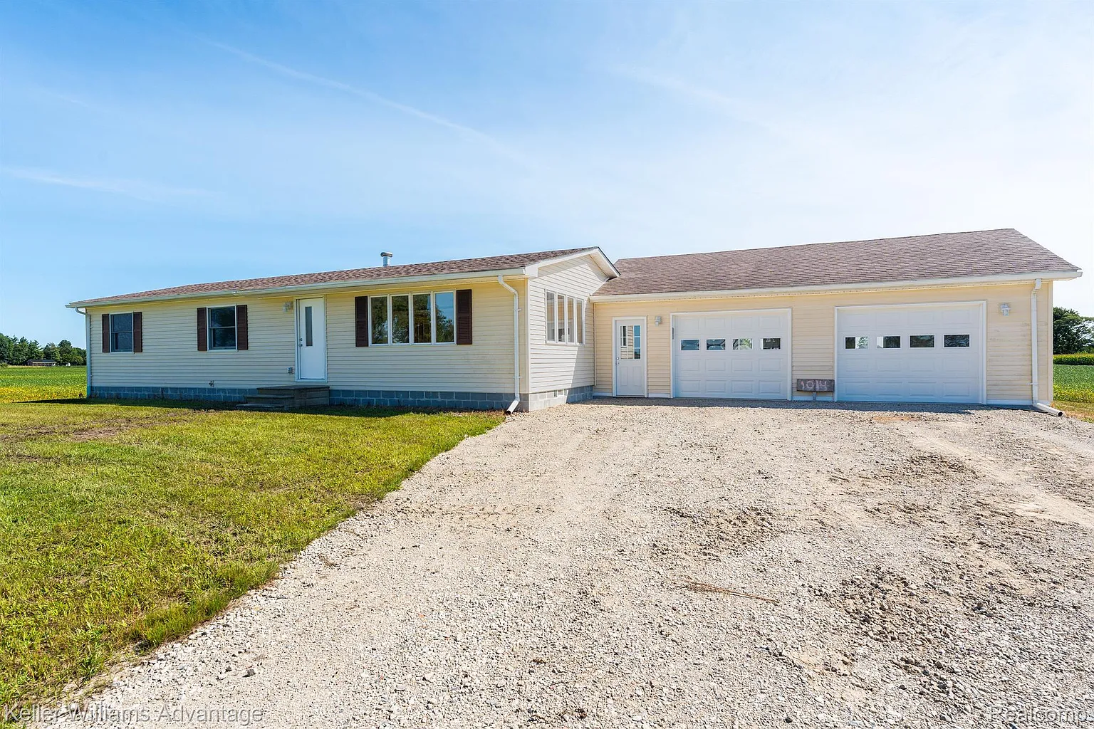 1014 Lathrop Rd photo 1