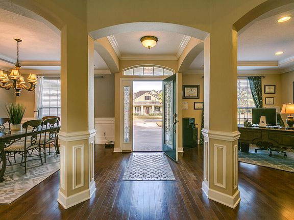 3rd image of 3687 Red Hawk Ct