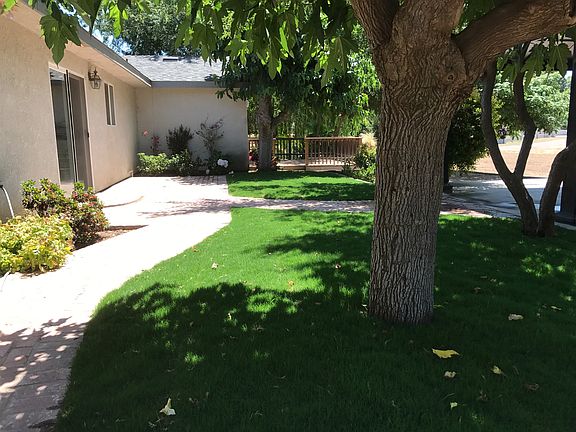 3rd image of 25112 Brook Dr