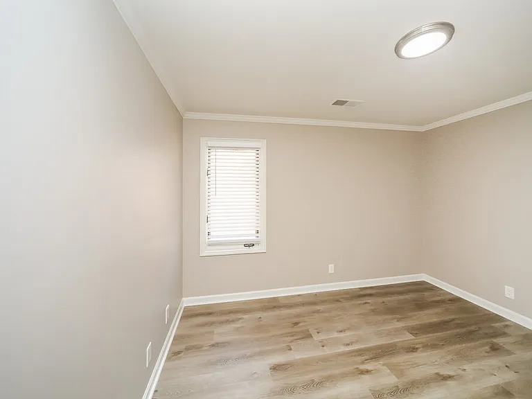 6404 Evergreen Dr — Photo 12
