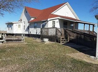 942 660n Ave, Mount Sterling, IL 62353