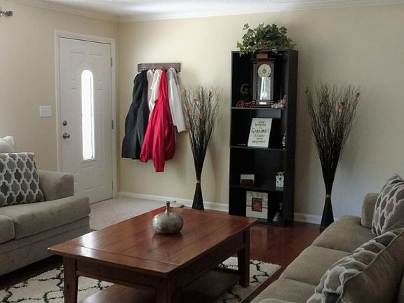 5th image of 2305 N Old Towne Ln