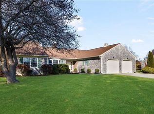 25 Young Dr, Portsmouth, RI 02871