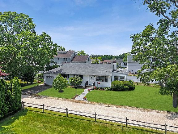 Charming Ranch,Luxury Locale