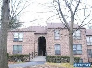 9E Fairway Rd, Shillington, PA